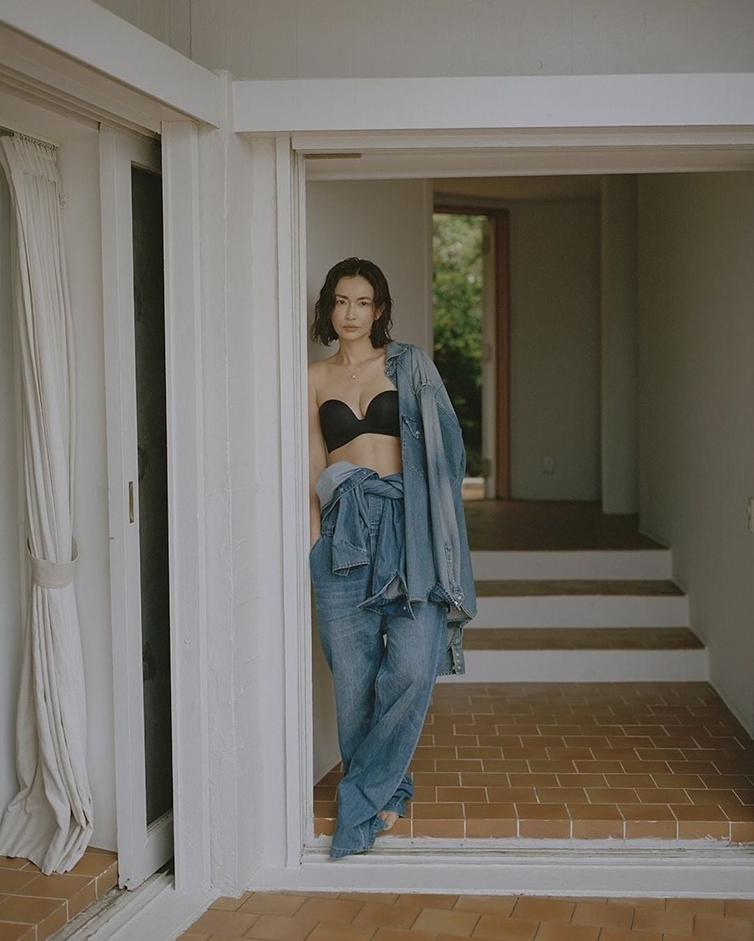 45歳のあの人気モデルが大胆なスタイルを披露しファン悩殺「美し過ぎるだろ。」