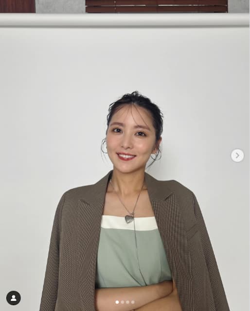 石川恋がフジコの新商品を使った撮影