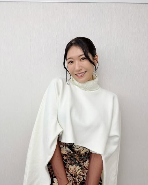美ボディ＆美人気象予報士・穂川果音、美しすぎるモデルスタイルの衣装紹介にファン歓喜！