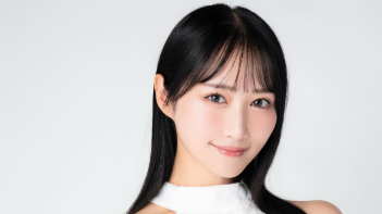 ファンから絶賛の声！！川瀬もえ、新たな宣材写真公開！