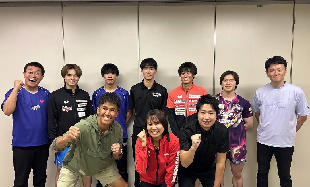 平野早矢香が明大ドリームゲームズに潜入！アスリートたちと集合ショット！