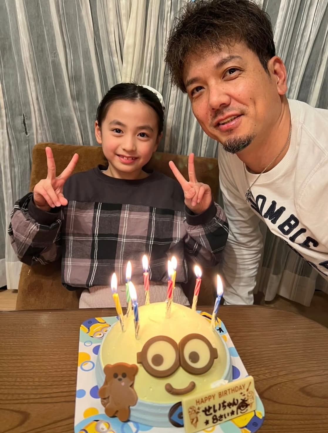 新垣渚＆末っ子娘、顔出し笑顔2ショットにファン歓喜！「美少女、美男さんね♡」