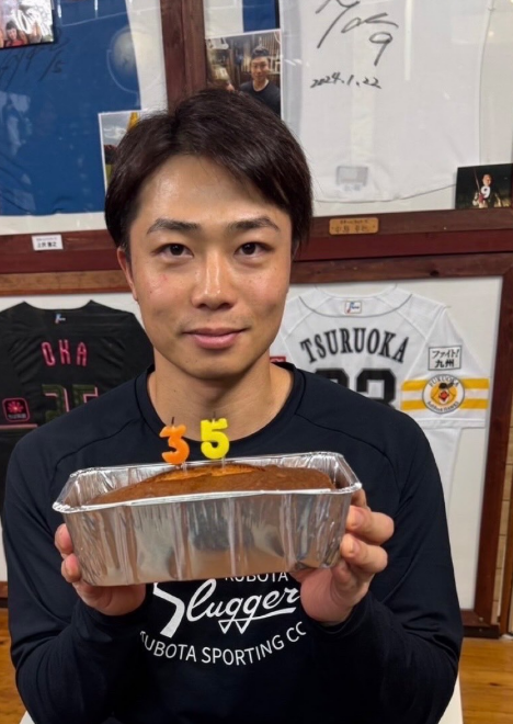 毎年の恒例行事　中島卓也、宮古島で迎えた35歳誕生日と歴代ショット