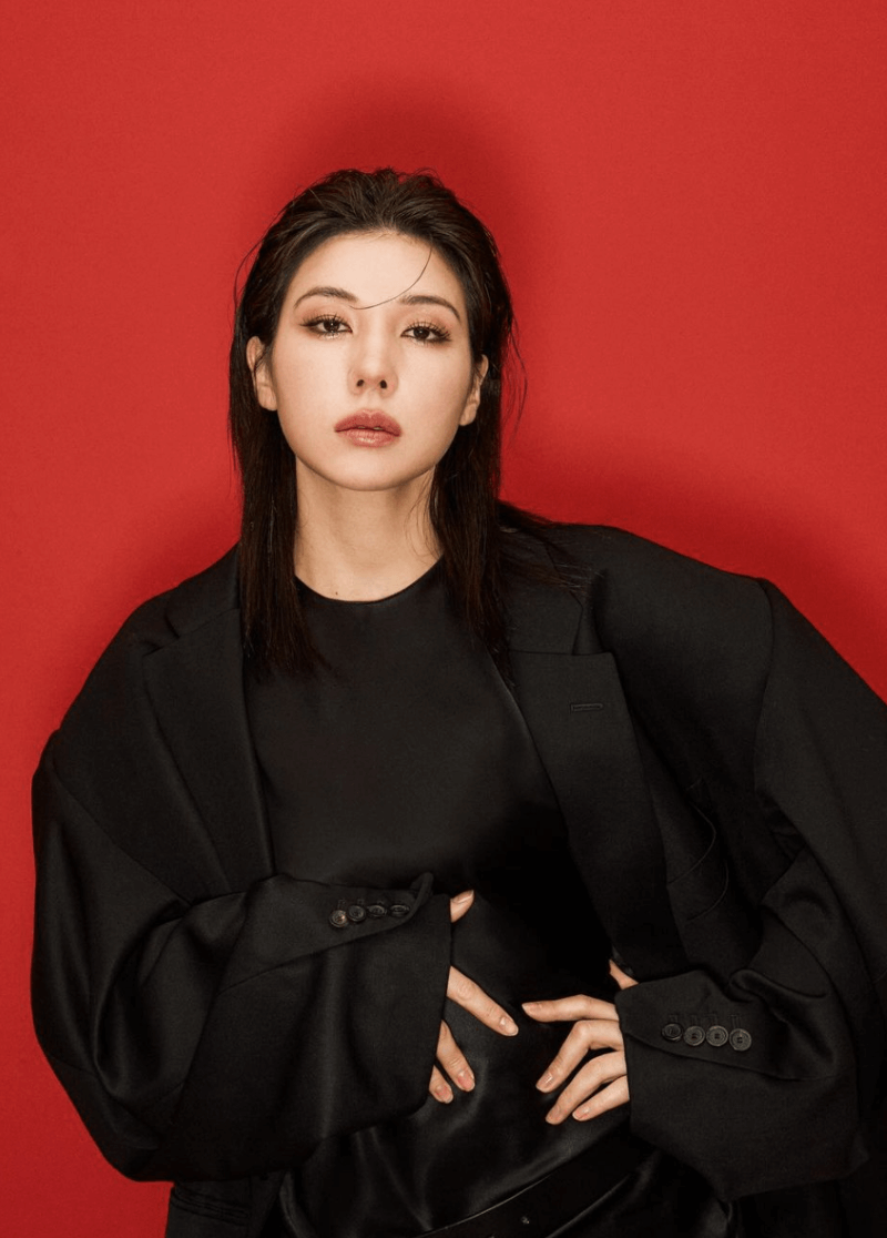 仲里依紗がかっこよすぎる新アー写を公開❤20年前のアー写も披露！