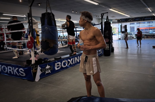 隆起した筋肉に惚れ惚れ！武尊、常に強さを求める貪欲な姿勢にファン熱狂！