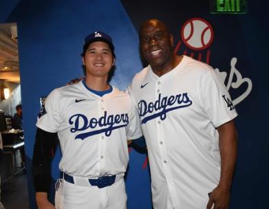 大谷翔平がNBAのレジェンドと2ショット「大谷が小さく見える」