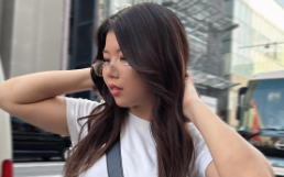 「newが可愛すぎる！」女子プロレスラー葉月、眼鏡姿の私服ショットにファン歓喜