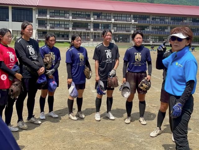 「坂登等トーニング合宿をしました。」ソフトボール・宇津木妙子がトレーニング合宿を実施
