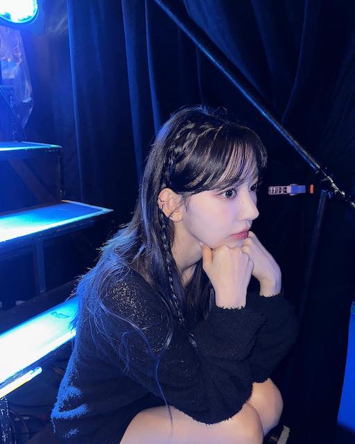 LE SSERAFIM・SAKURAの美貌際立つ最新ショット🌸「今日も綺麗😭かわいい😭」