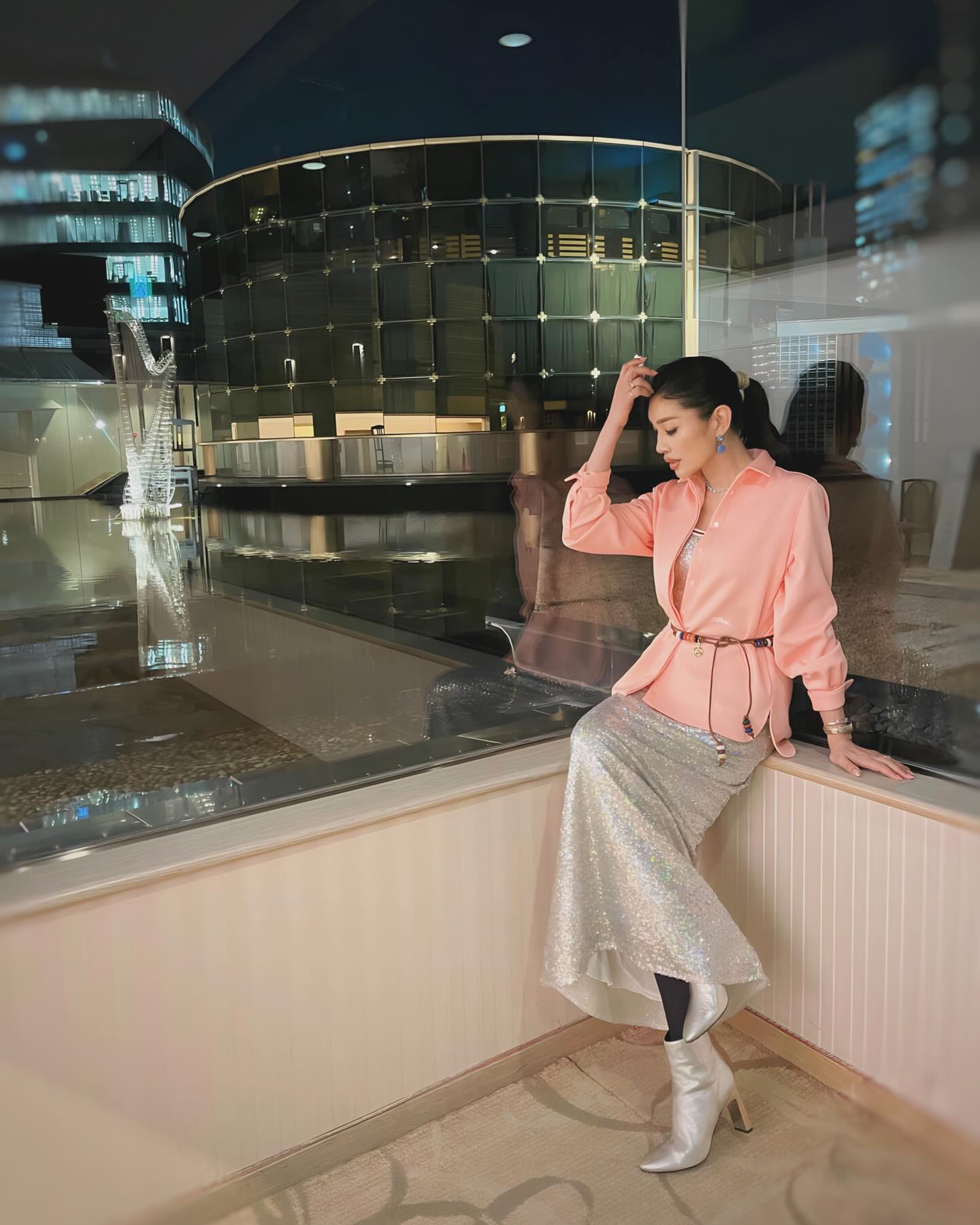 アンミカがトークショー✨気品あふれるショットが話題に👀