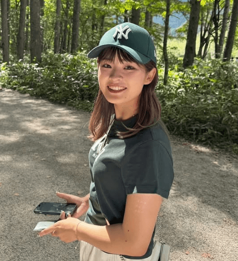 緑をつかさどるゴルフ美女子、林道における”オアシス・ショット”を公開！「浄化されるようだ…」