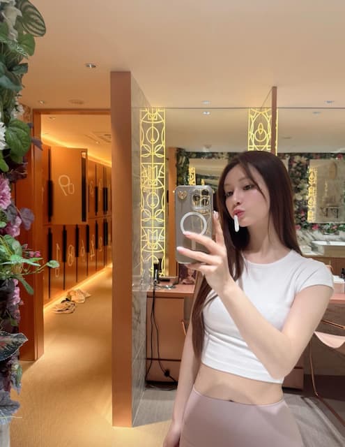 ダレノガレ明美、スタイル抜群のトレーニング姿を公開！ファンからはいいね続々