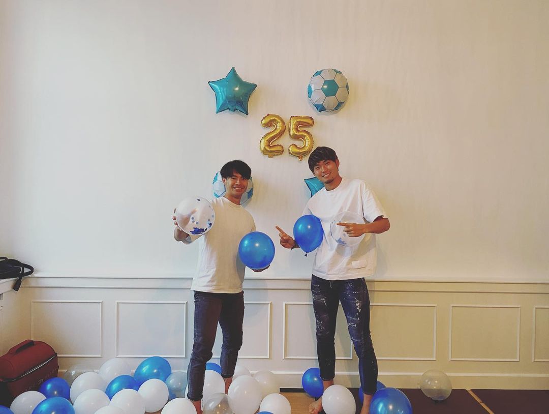 「📣VAMOS 薫‼️」ドリブラー・三笘薫の25歳誕生日に祝福コメント続々🎉