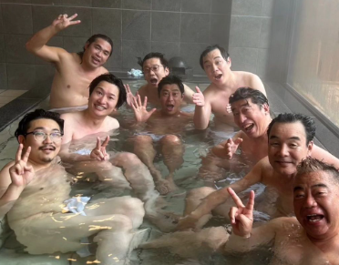 ロッチ中岡、「2024ベスト中岡写真」を先行公開！？