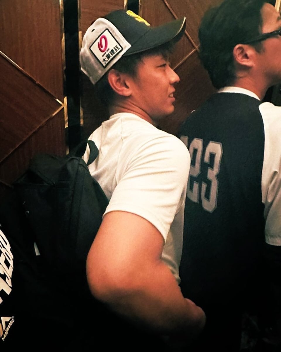 又吉広報が今宮健太を激写！「記録ずくめのイマミー」