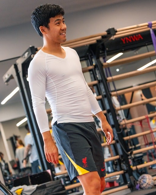 リヴァプールがトレーニング姿を公開！日本代表・遠藤航も汗を流す