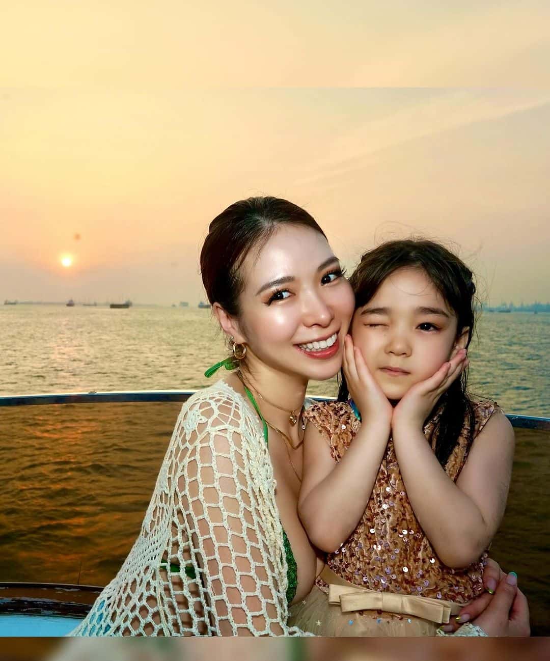 草刈正雄の長女・紅蘭、5歳娘との水着姿2ショットに「マジ反則」