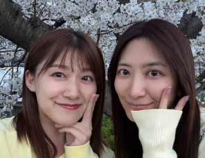 笹崎里菜＆尾崎里紗の“花見デート”が話題！流行りを先取りした写真にファン歓喜！
