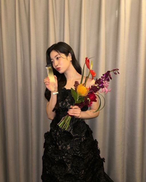 TWICE・ダヒョン「釜山国際映画祭ライジングスター賞」受賞を美しすぎるドレス姿で報告！