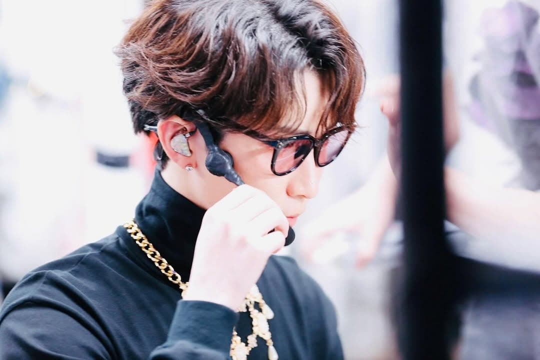 「心臓が持ちません」渡辺翔太、国立で魅せた“完璧ビジュ”にファン悶絶