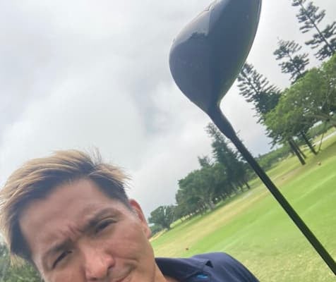 「ミスター阪神掛布さんとドラコン勝負。」スリムクラブ真栄田がゴルフで対決！