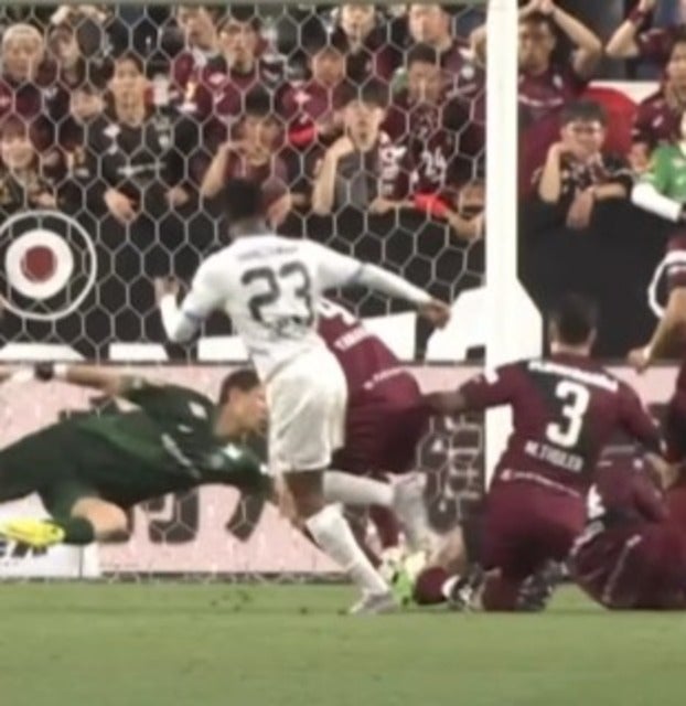 川崎フロンターレのマルシーニョが華麗なゴールを決める！