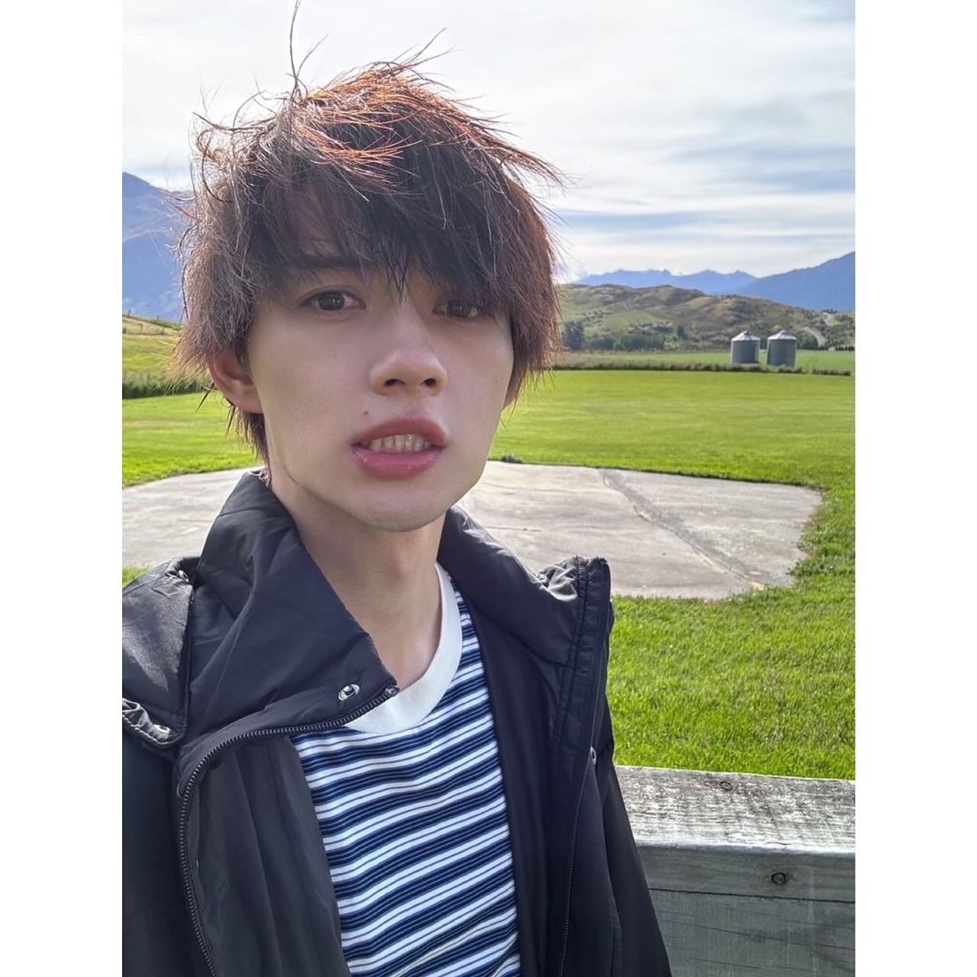 「なんか怪我してた」あの若手俳優が海外でスカイダイビングに挑戦するも…