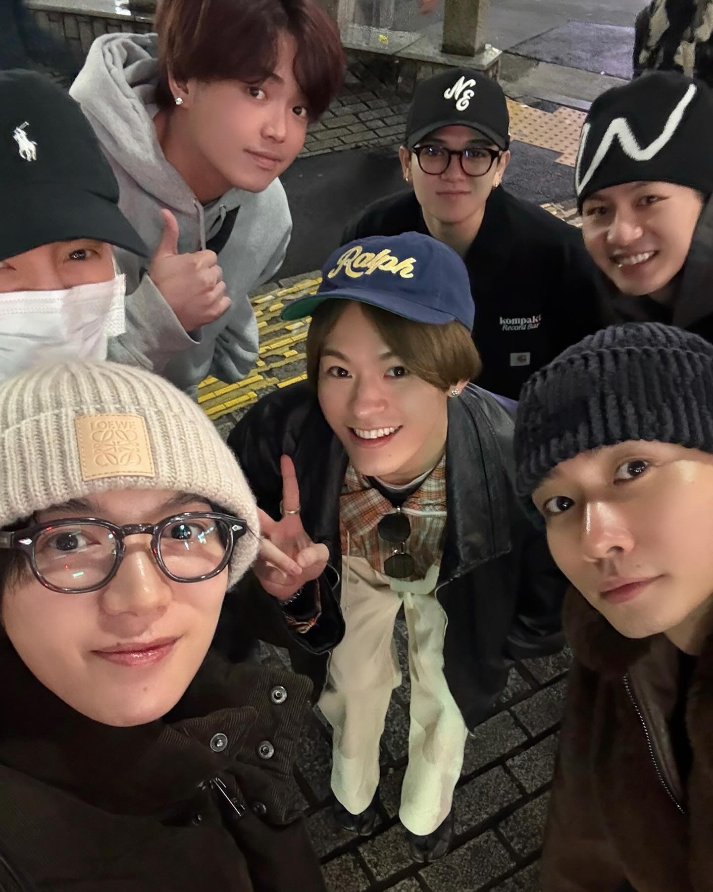 TravisJapan・七五三掛龍也が「トラジャ忘年会」の様子を投稿！忘年会後にカラオケも！？