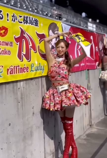 レースクイーン・央川かこが可愛すぎる横断幕にノリノリ！テンション爆上がり動画にファン歓喜