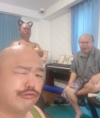 「変な人がいつの間にかいるしんよー！」あのお笑い芸人の家に変な人！？