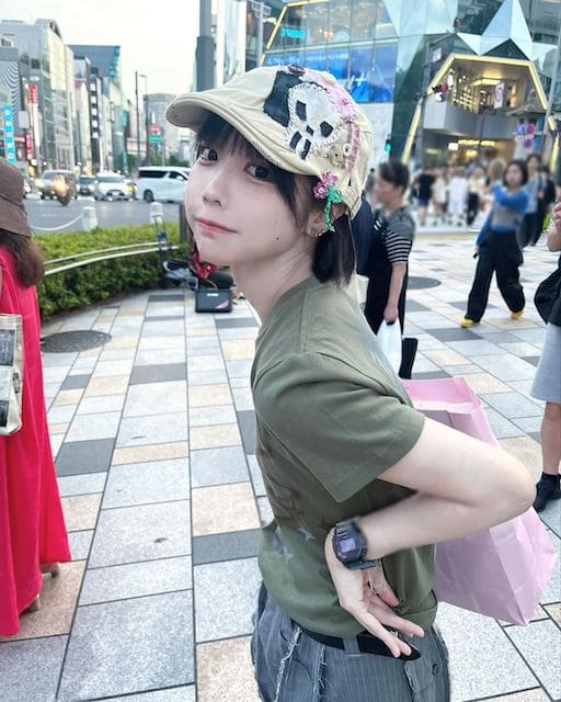 あのちゃん、たった4枚の写真でファン大論争！？「どっちが好き？」