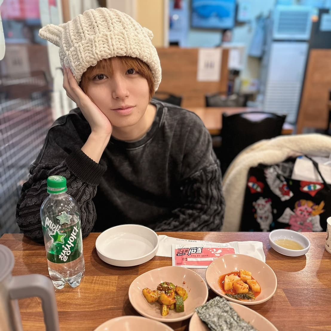 伊野尾慧が韓国でカニを堪能🦀ファンはカニよりも気になることが...👀