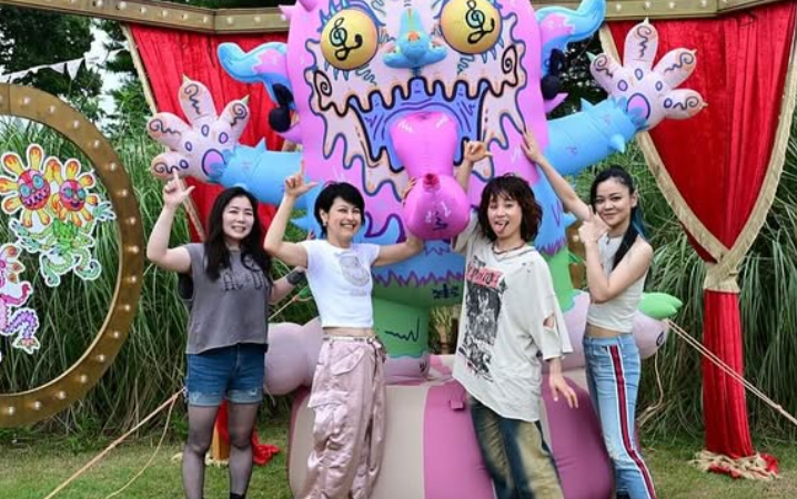 夏の締めくくりに響く歌声！岸谷香、LuckyFes'25で見せた“自由すぎる”ステージ