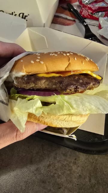 「でもおいしいんでオッケーです。」本場アメリカのハンバーガー、そのお値段は？プロゲーマーマゴが驚愕