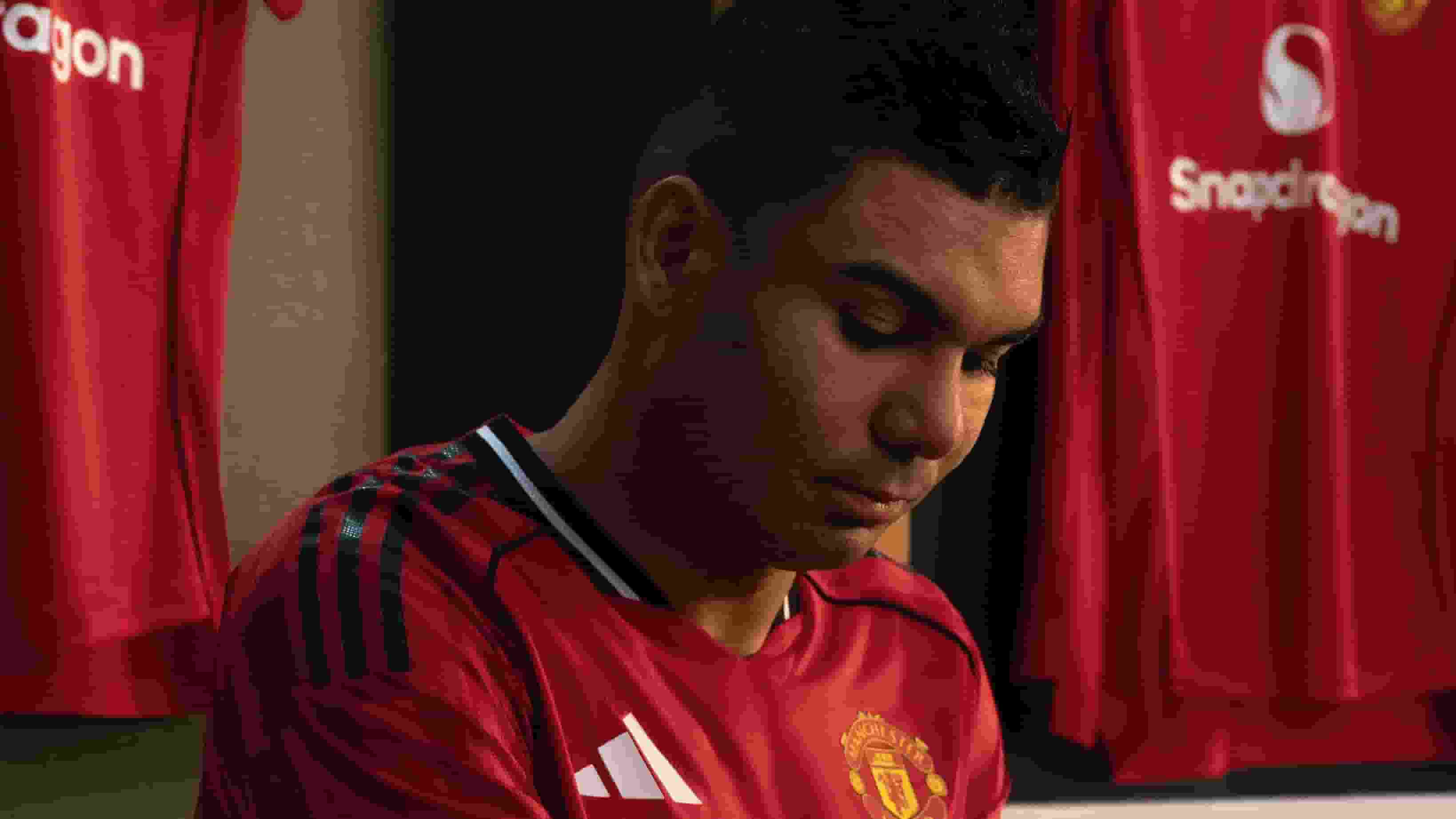 カゼミーロがユナイテッドの存在感を強調！ブランド戦略を象徴する投稿が話題に