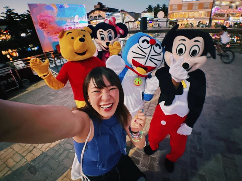 フワちゃんのフィリピンショットが衝撃的過ぎると話題に