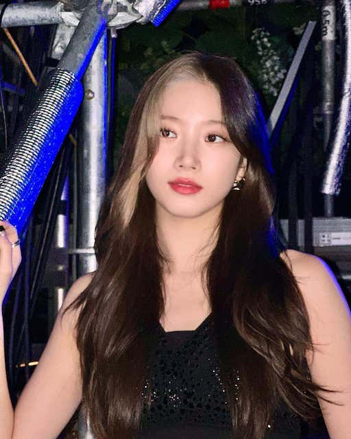 【LE SSERAFIM】カズハ 新ヘアスタイルを披露✨驚異の美貌にファン悶絶❤️