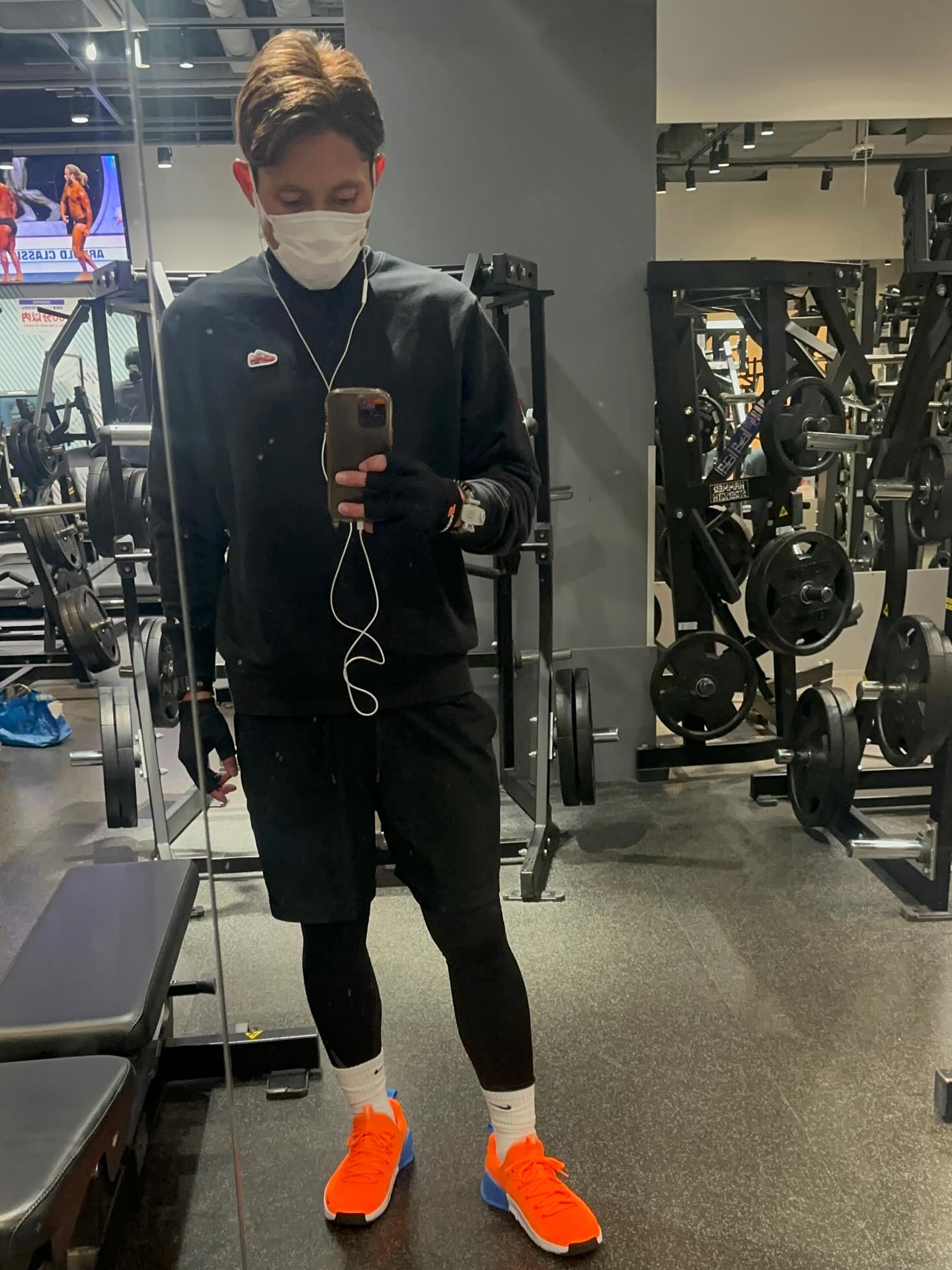 「今年初の筋トレ」森脇良太、静かな闘志を感じさせるジムショット