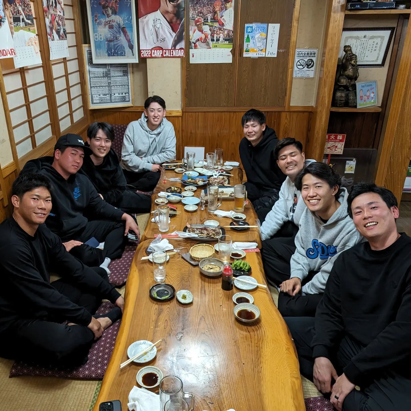 広島カープ・床田、森下、栗林ら豪華メンバーが食事🍽 新加入の2選手も❗️