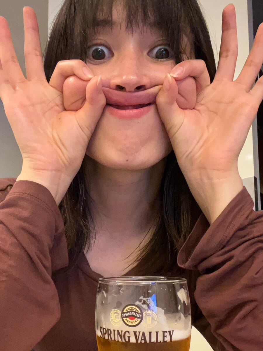 広瀬アリスが衝撃の変顔ショットを投稿でファンも「ドラクエのモンスターみたい」