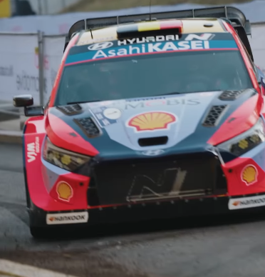 話題沸騰！ラリーフィンランドの“夜の顔”をHyundaiが公開、その映像美に絶賛の声