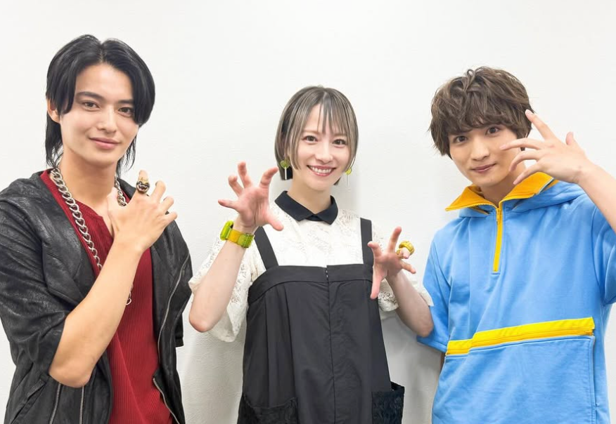 歓喜の笑顔！宮島咲良がWヒーロー映画イベントで豪華共演