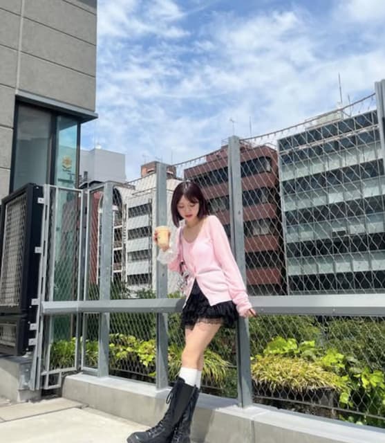 高梨優佳がピンクコーデを投稿にファンから「可愛い」と反応！