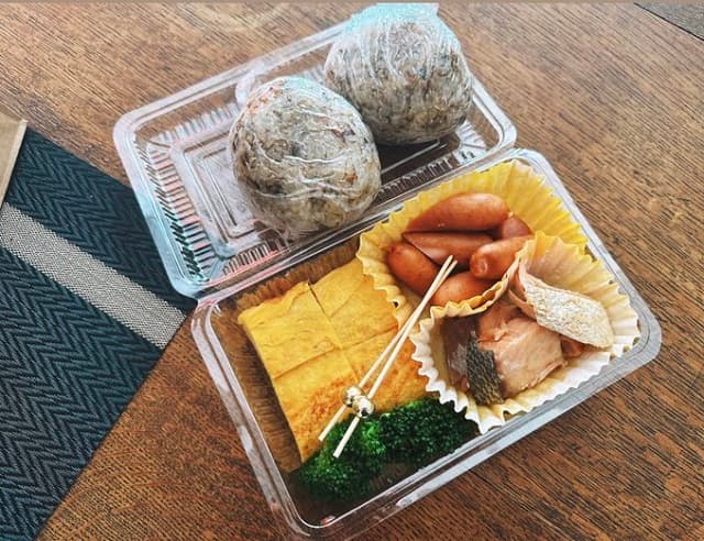 「愛ですね」スピードワゴン 井戸田が公開した愛妻弁当にファンほっこり