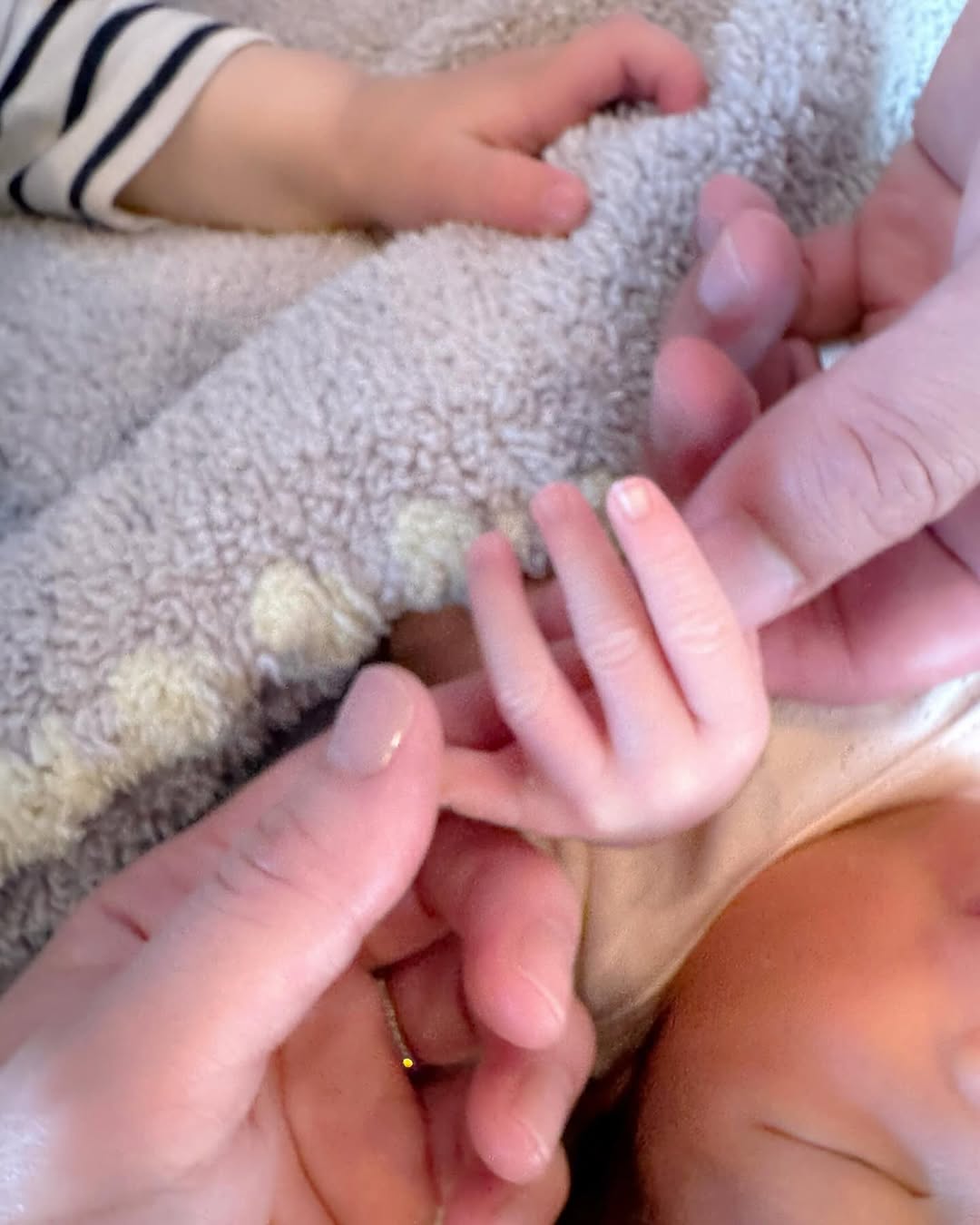 新井恵理那、第2子出産を報告！「家族が増えることの幸せは 暖かくなってきたこの春の心地よさに似ている」