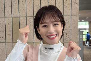 「雨でも可愛さスライスせず!?」鷲見玲奈、産後初ゴルフラウンドショットにファン歓喜！