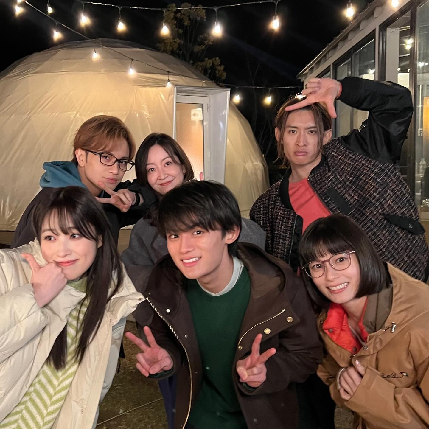 『リビングの松永さん』中島健人らの豪華オフショットが話題✨「楽しそう」