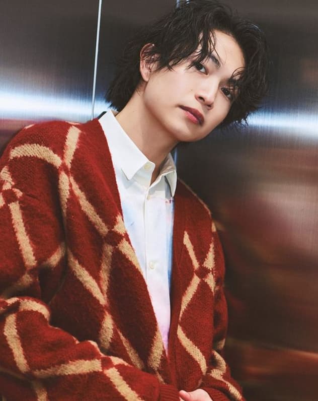 綱啓永のクリスマスデート風景が「カッコよすぎる！！」と話題に！