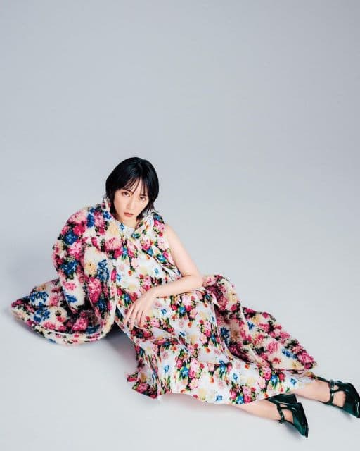 「余韻凄すぎて、公開日たのしみ」吉岡里帆、雑誌『SPRiNG』のカバー写真が可愛すぎる！29日には話題の映画も公開予定