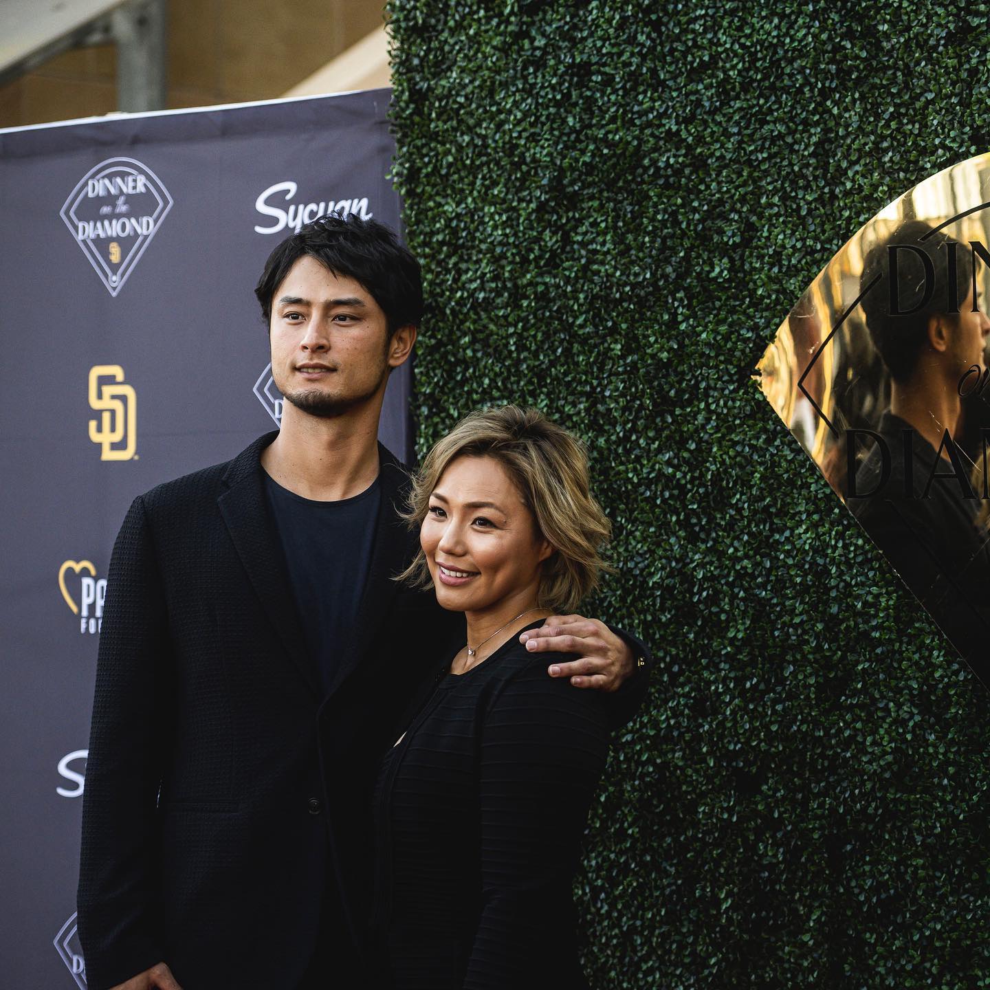 ダルビッシュ夫妻の仲良し2ショットが話題に📸夫婦でチャリティーイベントに参加🏃‍♀️